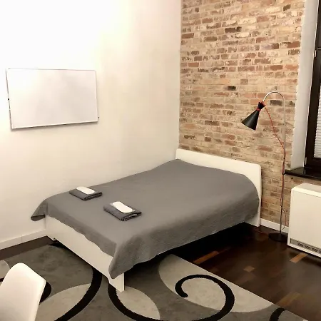 D&a Apartmetns Lenartowicza Apartman *